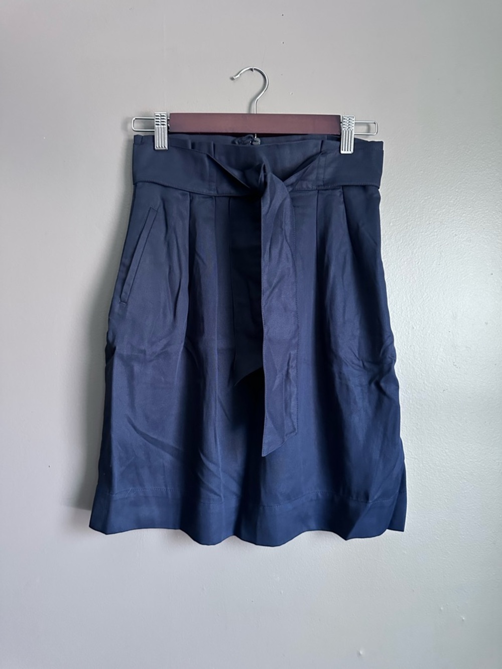 H&M Midi Pencil Skirt Size 2 Tie Front Navy Blue Mid Length Relaxed Fit Skirt